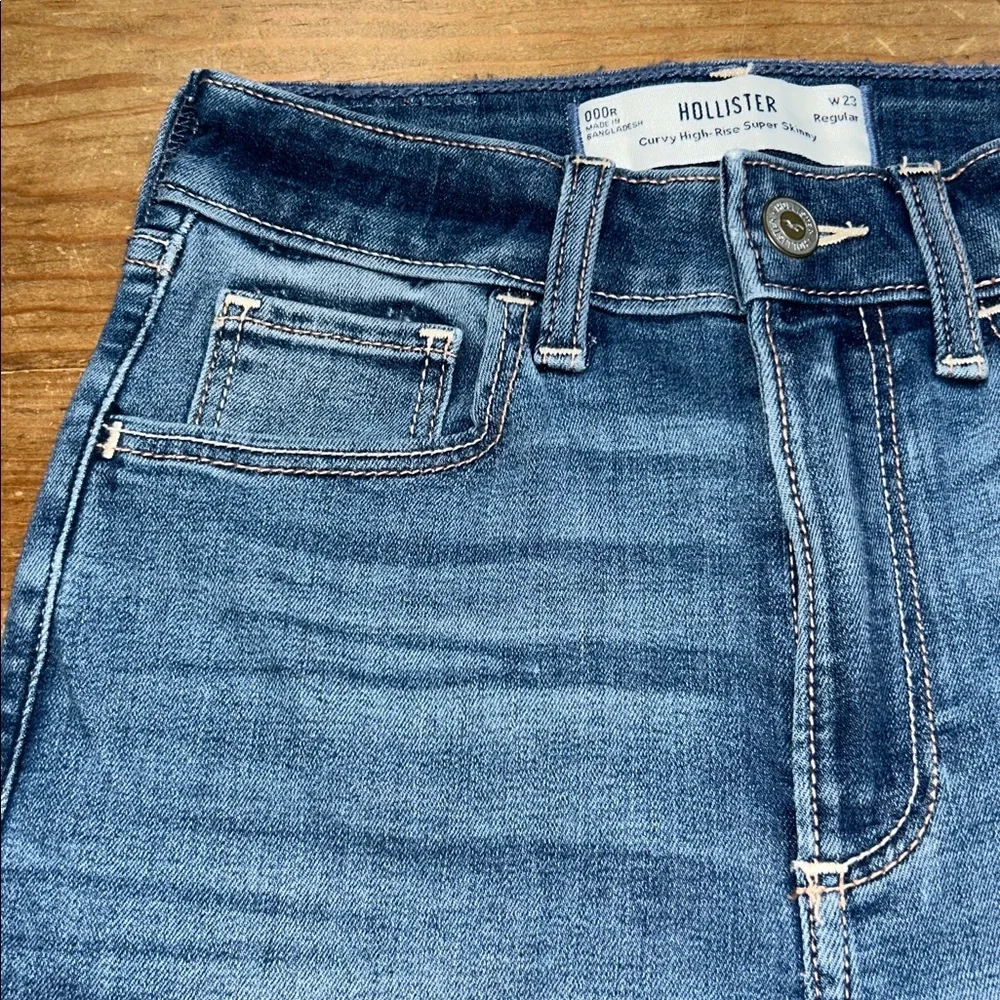 Hollister Curvy High-Rise Super Skinny Distressed Jeans -Blue Wash Size 000R W23 - Picture 5 of 12